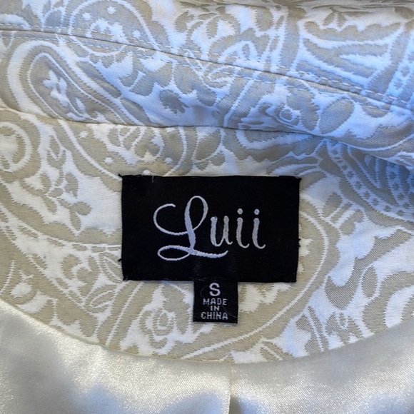 LUII Dressy Coat - Picture 7 of 9